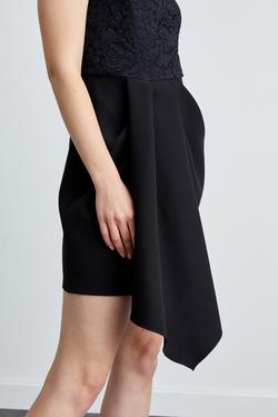 Mert Aslan Kolsuz Asimetrik Etekli Mini Elbise